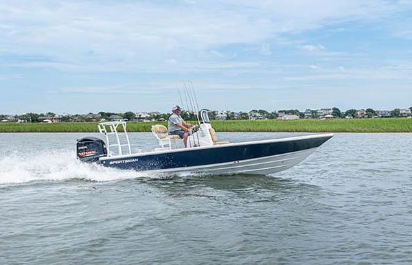 2023 Sportsman Tournament 214 Bay Boat