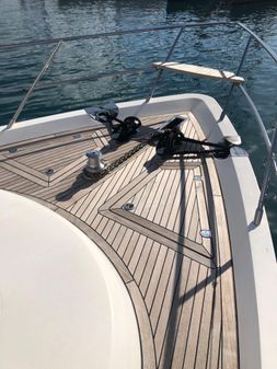 Princess Yachts V65 image