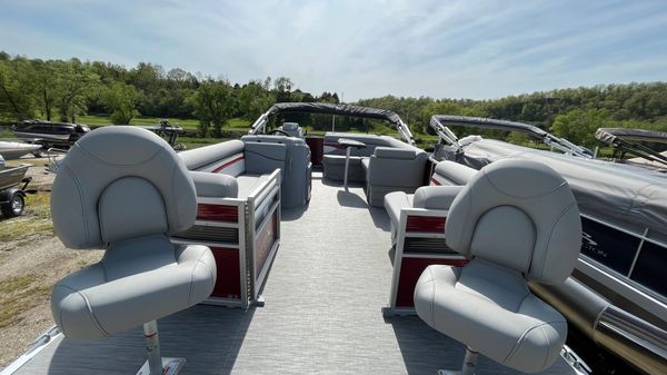 Bennington 20 SLBF