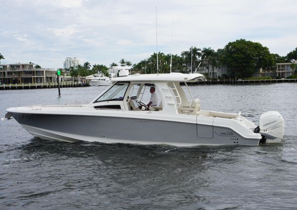 Boston Whaler 350 Realm image