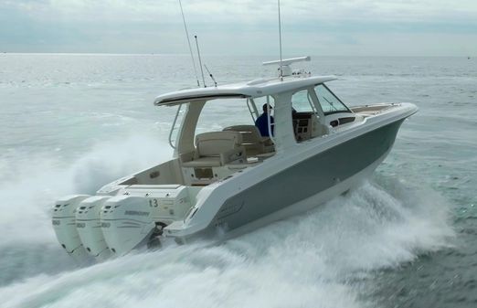 Boston Whaler 350 Realm image