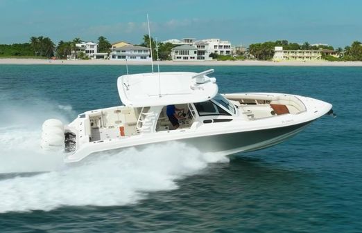 Boston Whaler 350 Realm image