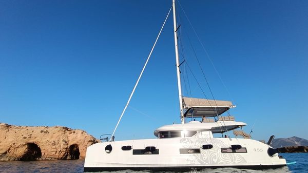 Lagoon Lagoon 55