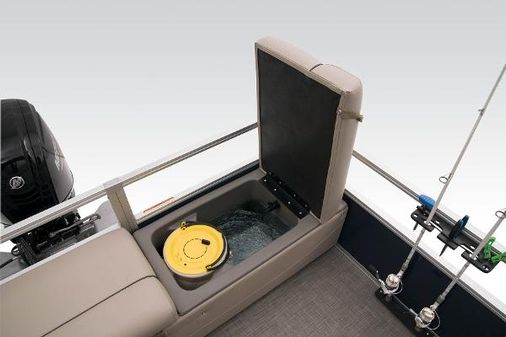 Sun-tracker FISHIN-BARGE-22-DLX image