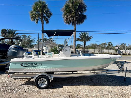 Robalo 206-CAYMAN - main image