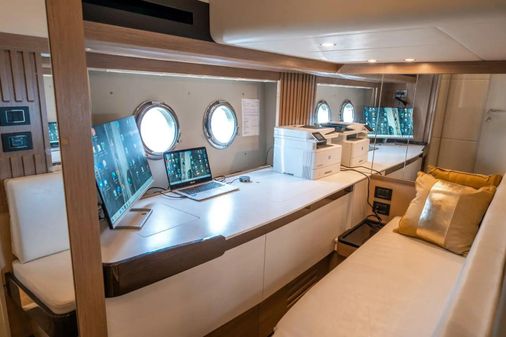 Absolute NAVETTA 52 image