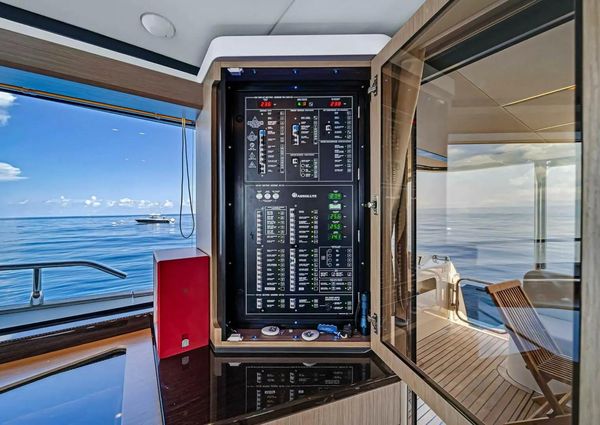 Absolute NAVETTA 52 image