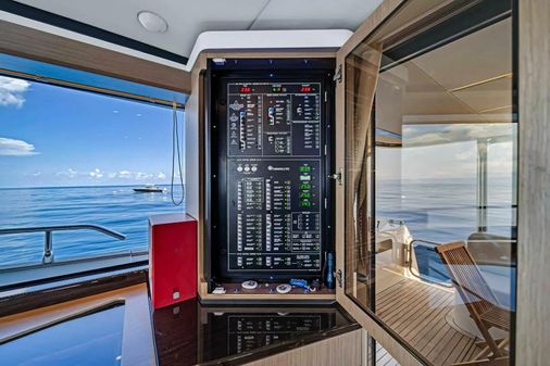 Absolute NAVETTA 52 image