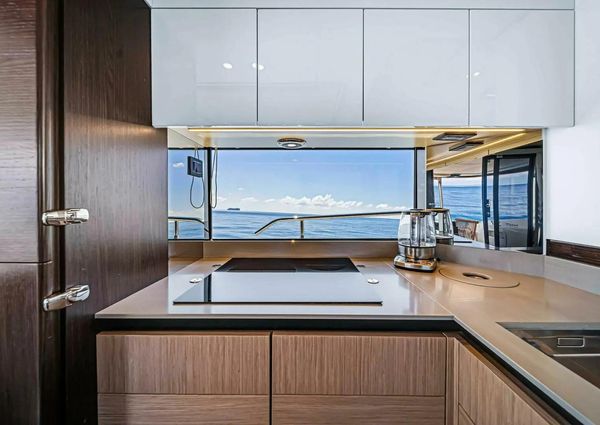 Absolute NAVETTA 52 image