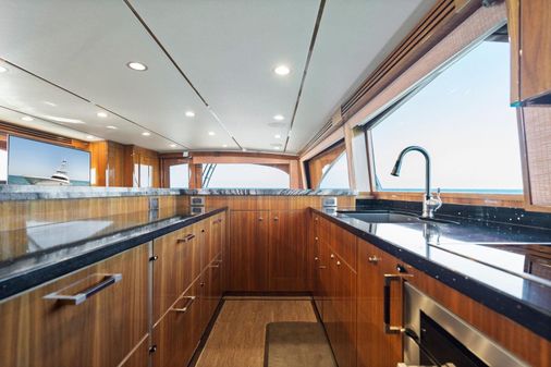 Viking 80 Convertible image