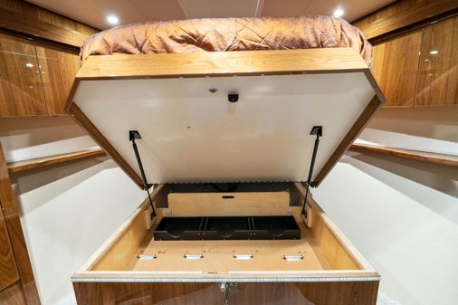 Viking 80 Convertible image