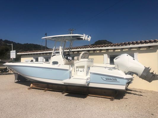 Boston Whaler 270 Dauntless - main image
