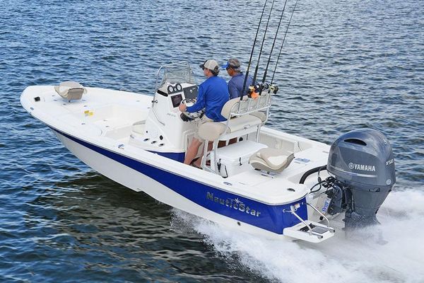 NauticStar 215 XTS - main image