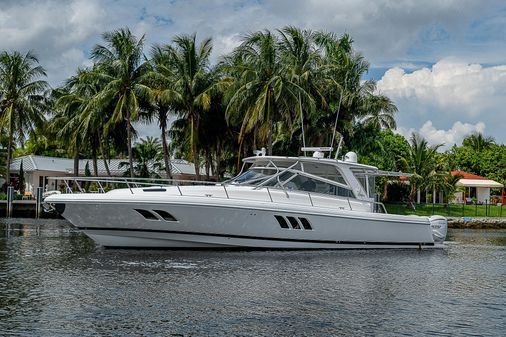 Intrepid 475 Sport Yacht image