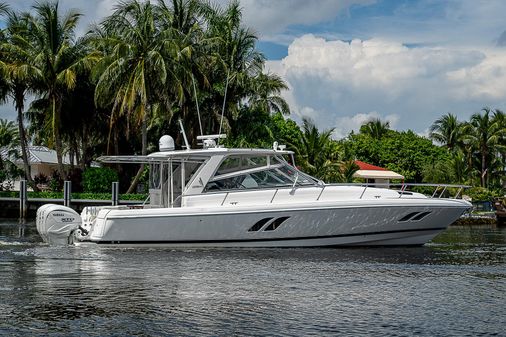 Intrepid 475 Sport Yacht image