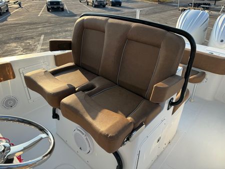 Sea-hunt GAMEFISH-30-FORWARD-SEATING image