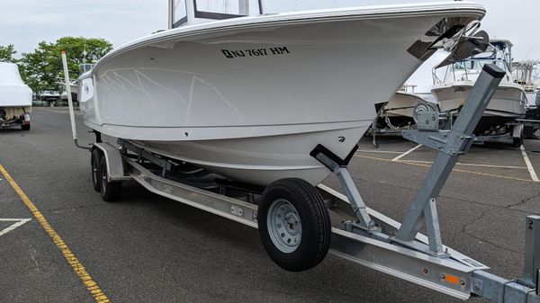 Sea Hunt Gamefish 27 