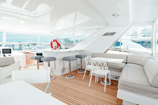 Hatteras 80 Motor Yacht image