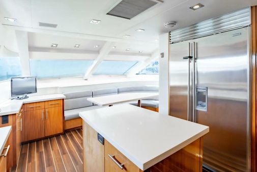 Hatteras 80 Motor Yacht image