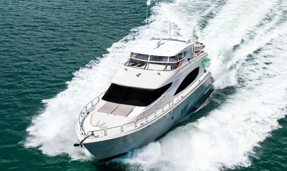 Hatteras 80 Motor Yacht image