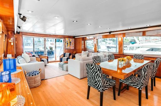 Hatteras 80 Motor Yacht image