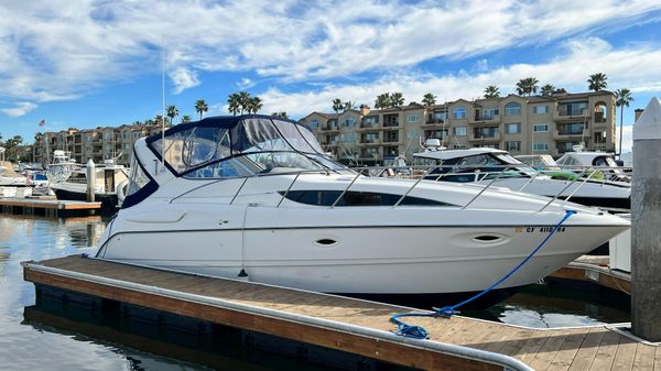 Bayliner 305