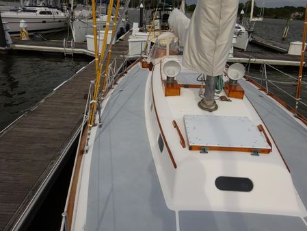 Hinckley Bermuda 40 Custom image