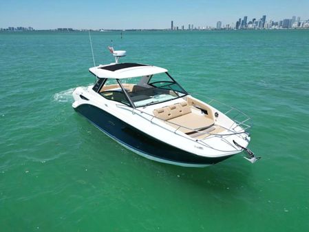 Sea Ray 320 Sundancer image