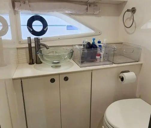 Sea Ray 320 Sundancer image