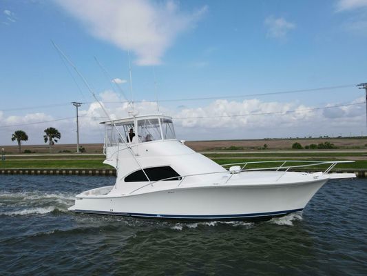 Luhrs 41 Convertible - main image