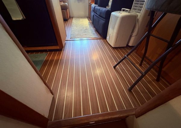 Luhrs 41 Convertible image