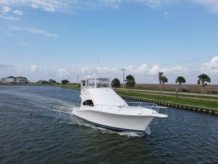 Luhrs 41 Convertible image