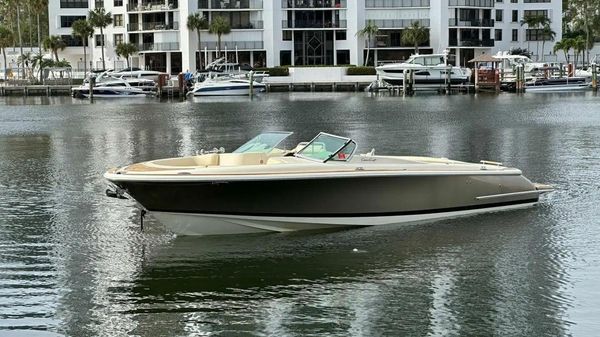 Chris-Craft Launch 28 