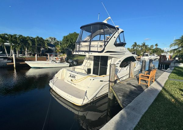 Sea Ray 44 Sedan Bridge image