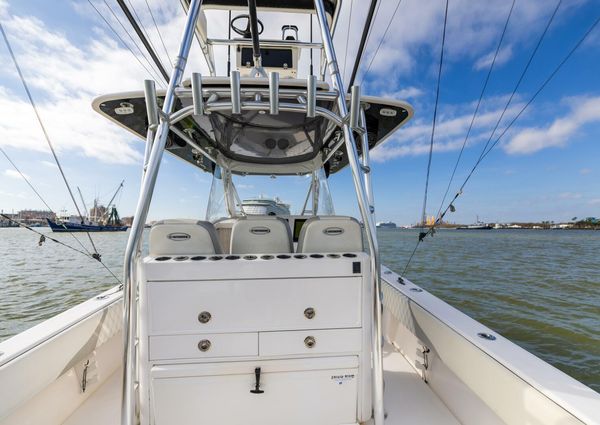 Contender 39 Fisharound image