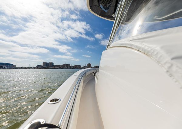 Contender 39 Fisharound image