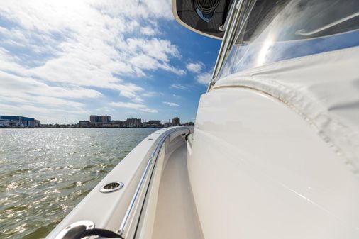 Contender 39 Fisharound image