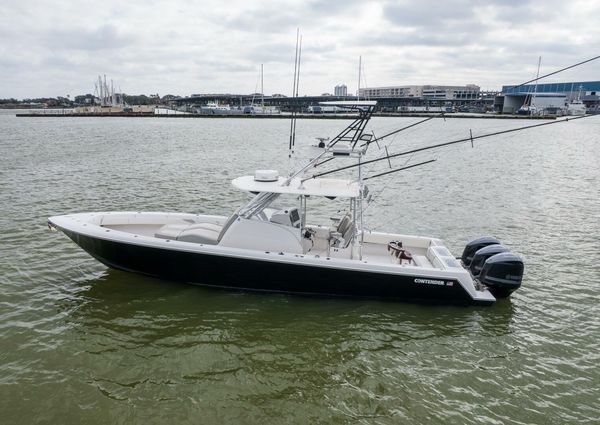 Contender 39 Fisharound image