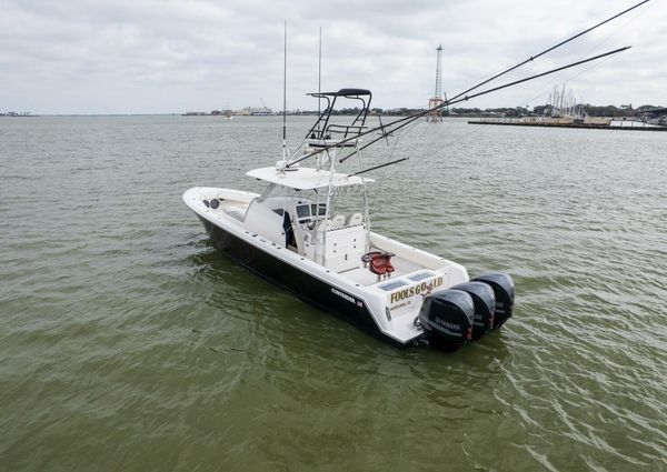 Contender 39 Fisharound image