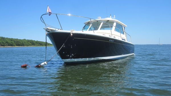 Back Cove 34 HARD TOP/HARD BACK