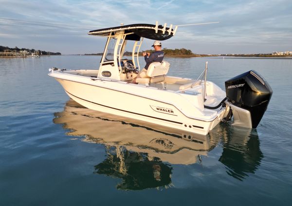 Boston-whaler 230-OUTRAGE image