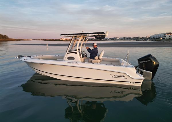 Boston-whaler 230-OUTRAGE image