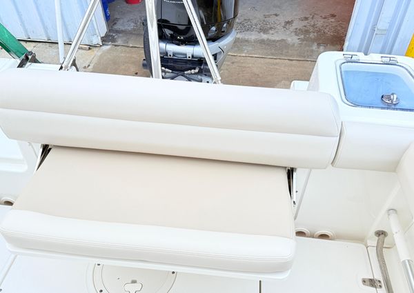 Boston-whaler 230-OUTRAGE image