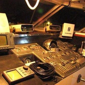 Durbeck Cockpit Motor Yacht image
