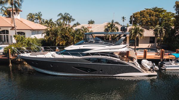 Marquis Yachts 630 Sport Yacht 