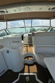 Cruisers Yachts 3870 Express image