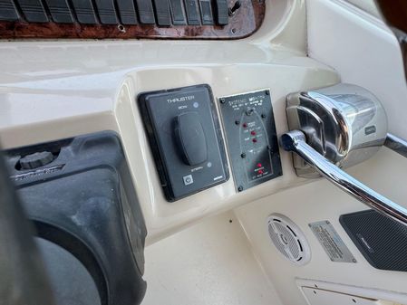 Sea Ray 380 Sundancer image