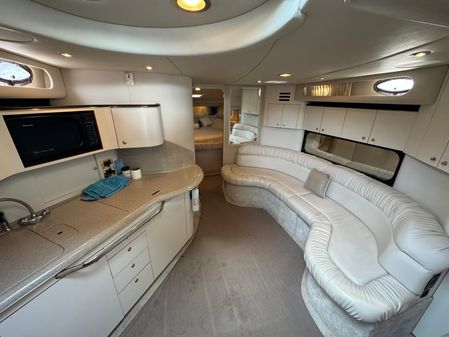 Sea Ray 380 Sundancer image