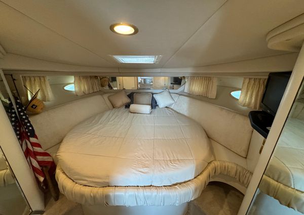 Sea Ray 380 Sundancer image