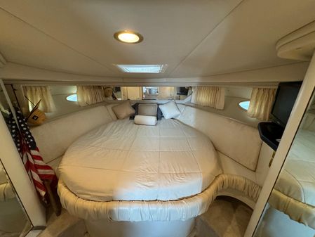 Sea Ray 380 Sundancer image